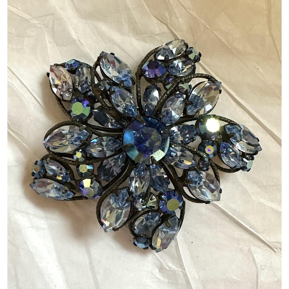 Vintage Regency Blue Rhinestone Star Flower Pin